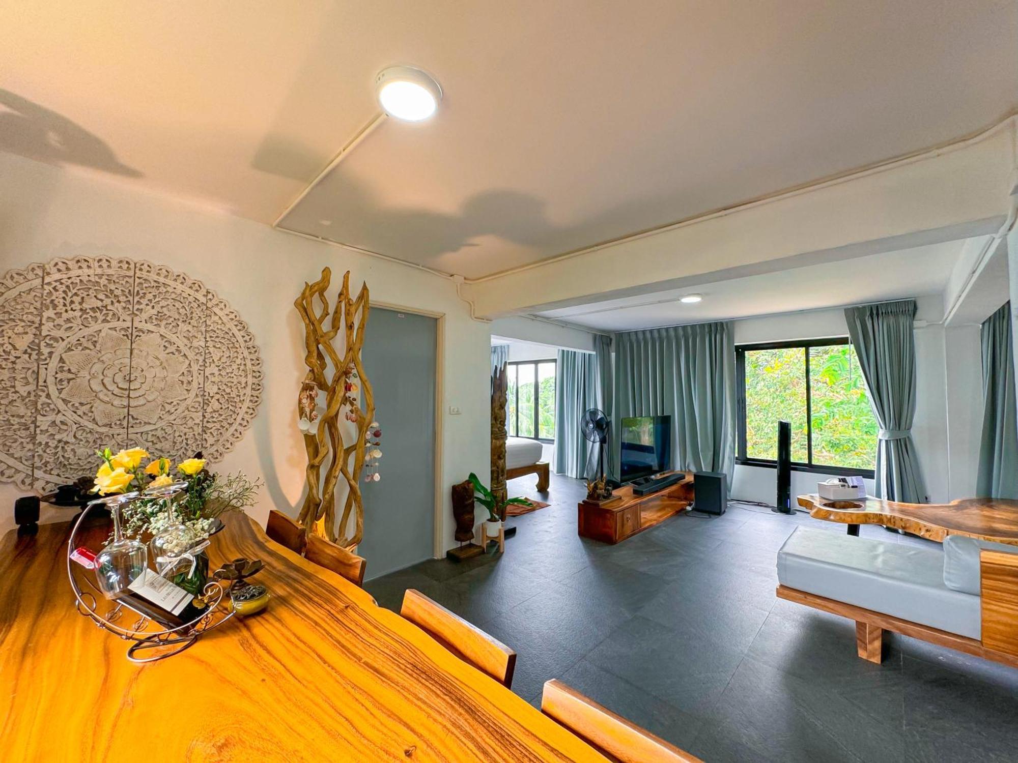 Vila Tanouy Garden Baan Khai Exteriér fotografie