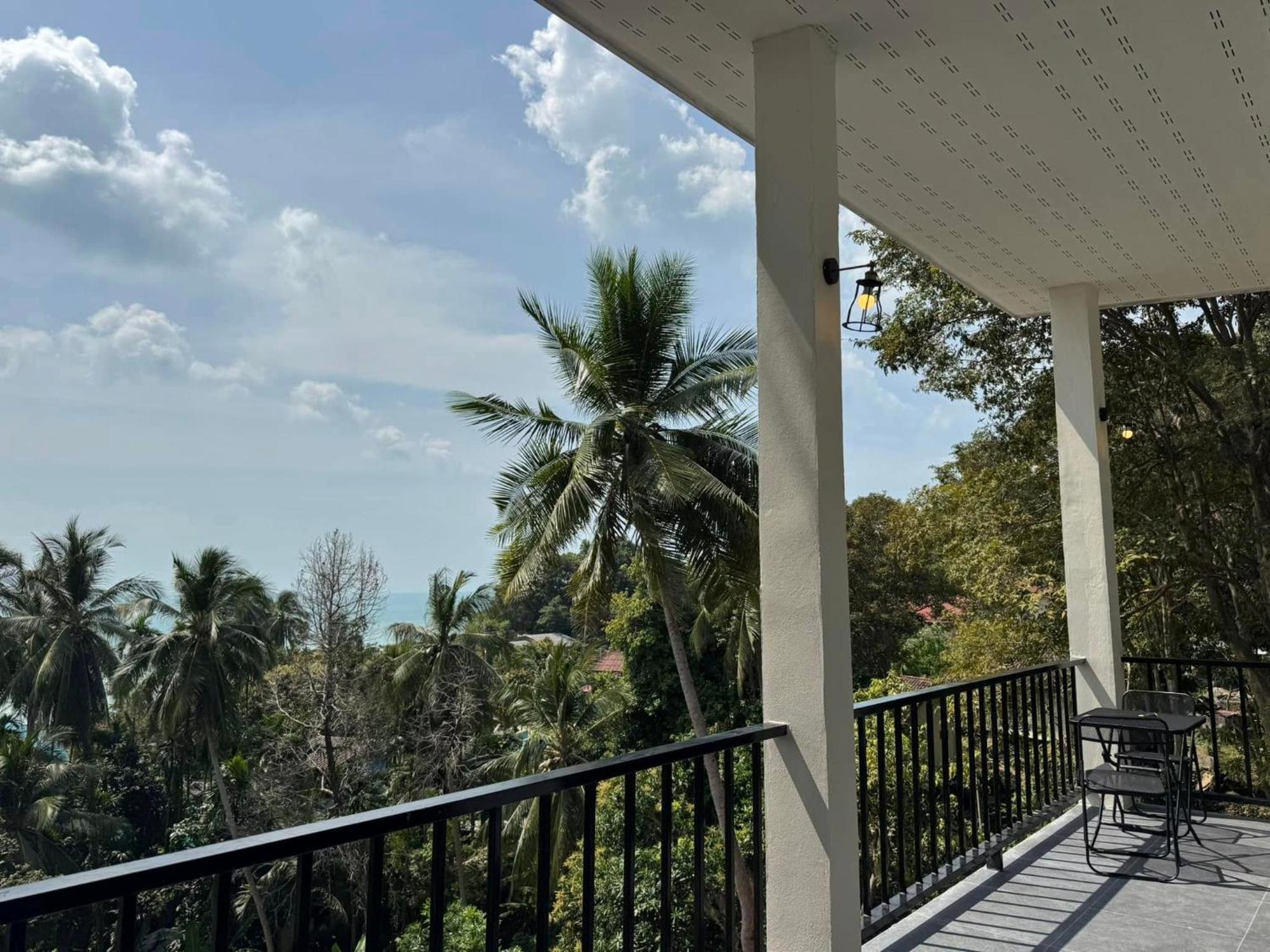 Vila Tanouy Garden Baan Khai Exteriér fotografie